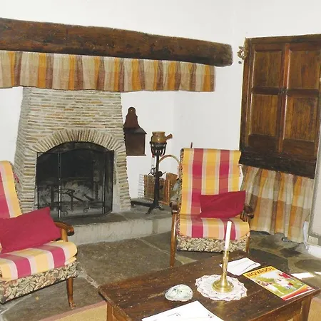 3 Bedroom In Peyremale Сasa de vacaciones