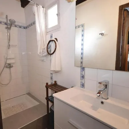 3 Bedroom In Peyremale * Bordezac