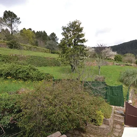 Сasa de vacaciones 3 Bedroom In Peyremale